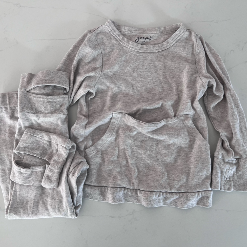 Two Pairs of Goumi Light Gray All Day Jogger PJ Sets - Picture 3 of 8